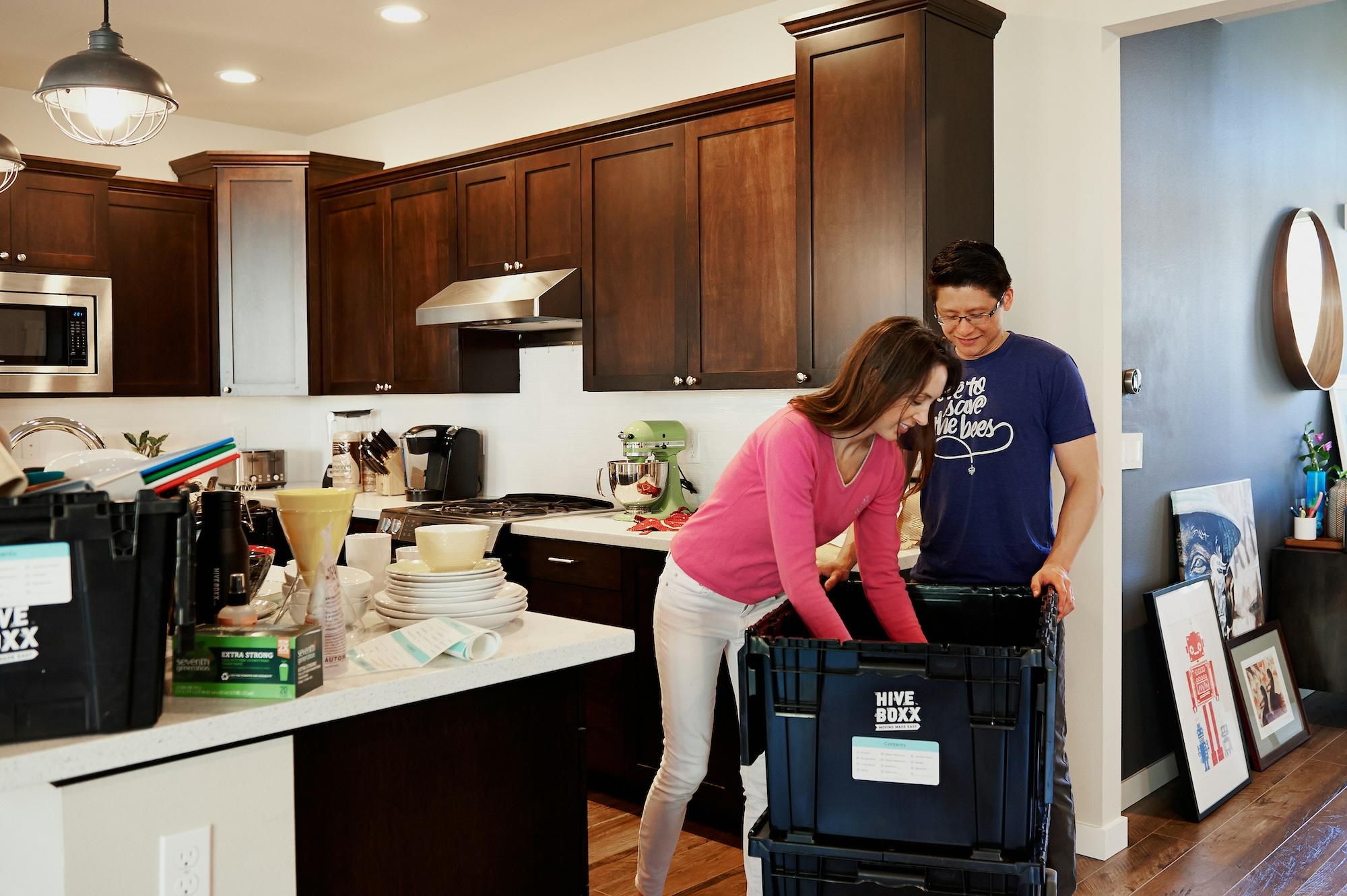 Two renters move into a new apartment