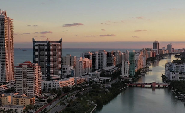 The SmartRent team enjoyed the Miami heat for IMN's 9th Annual Single Family Rental Forum, east.